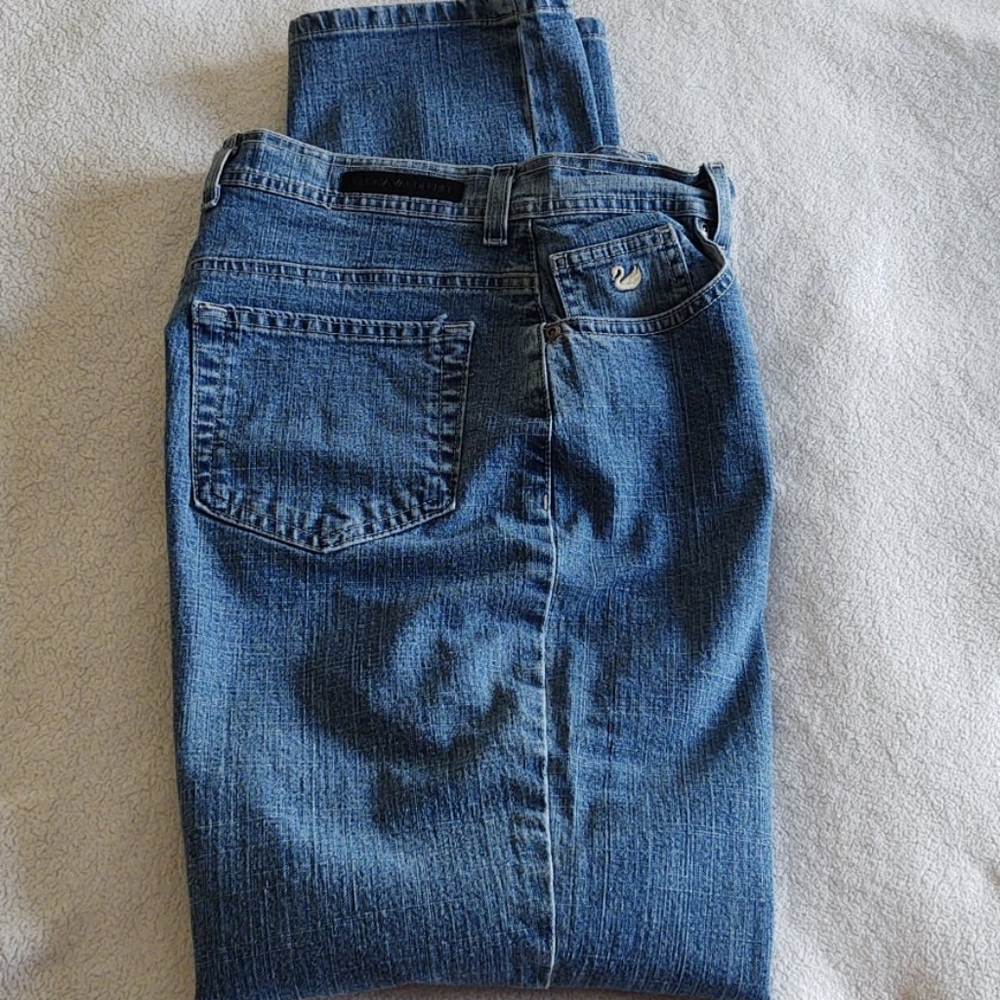 Gloria Vanderbilt stretch blue jeans size 10